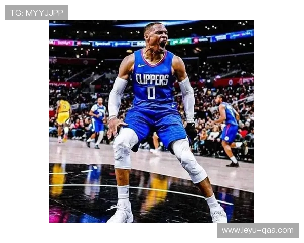 威斯布鲁克突破次数提升拉开防线，助攻率显著高于同期表现