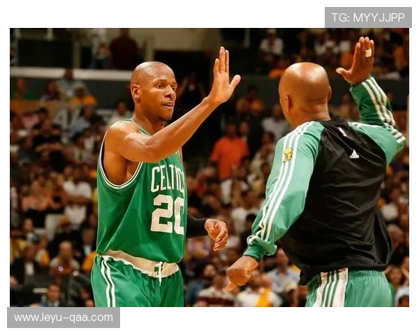 皮尔斯无球跑动撕裂防线，关键回合得分占比超四成