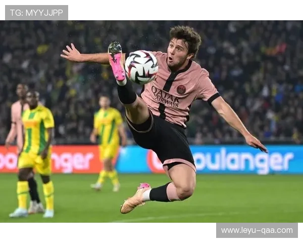 欧冠最年轻队长纪录保持者：内维斯的早期高光