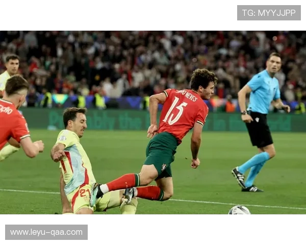 苏亚雷斯世界杯手球争议解析