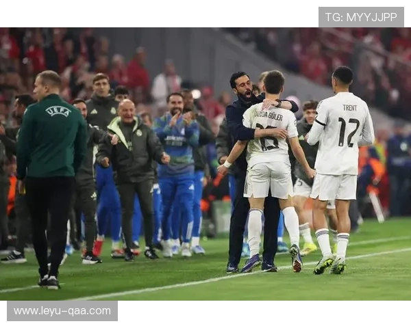 多特蒙德战术失衡与更衣室动荡，争冠形势受挫或成重建契机