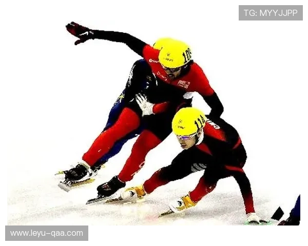 拉人犯规判定要点：是否影响对手自由移动